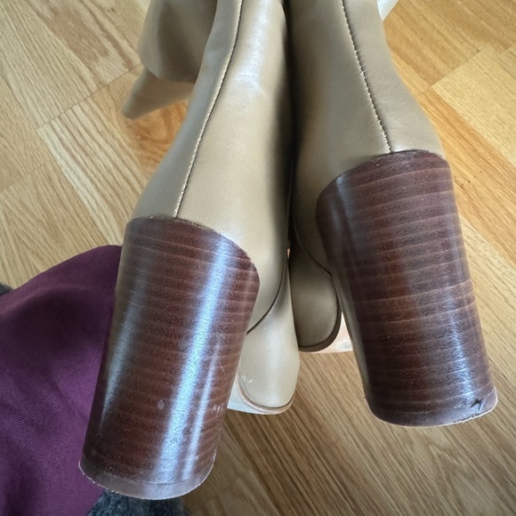 Knee high camel leather boots - Picture 9 of 9